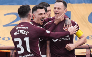 ฮาร์ตส์เชือดเรนเจอร์ส 2-1 ยึดจ่าฝูงสกอตแลนด์ ทิ้งห่างต่อ