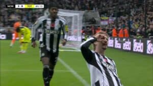 ไฮไลท์เส้นทางสู่รอบ รองชนะเลิศ ในศึก คาราบาว คัพ 2025-26 ของ นิวคาสเซิล